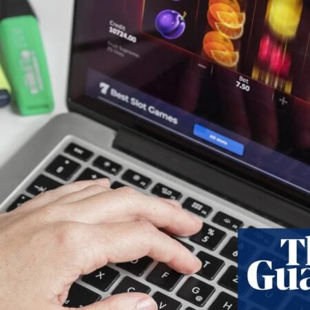 Online gamblers who lose £500 or more a month to face extra checks | Gambling