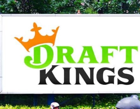 DraftKings Hit by Q4 Losses, But Long-Term Growth Stays on Track